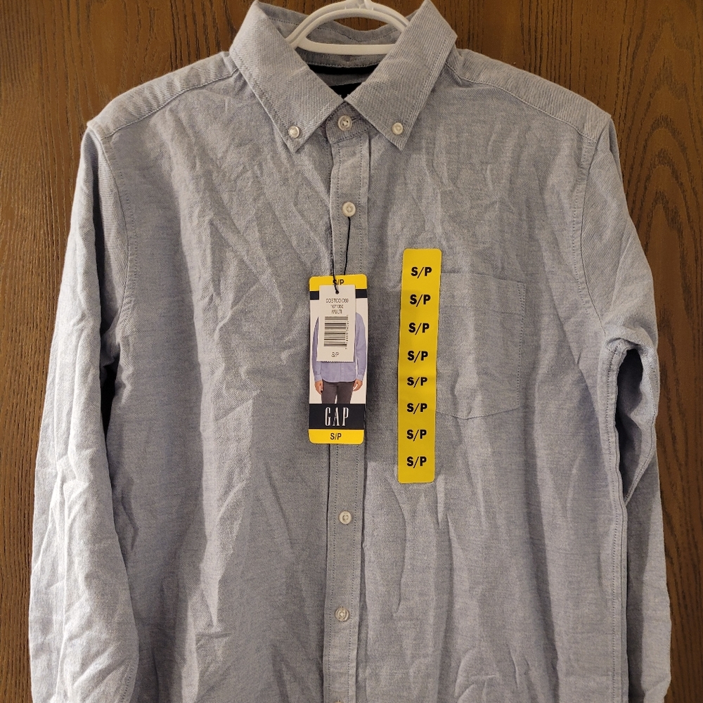 Gap Men's small long sleeve woven shirt